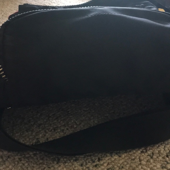 Adrienne Vittadini Black Purse - Picture 12 of 12